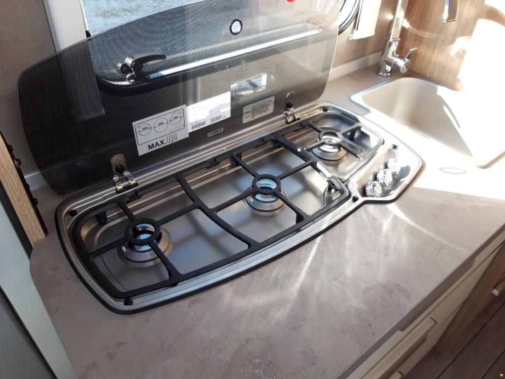 Knaus Sky TI 650 MEG