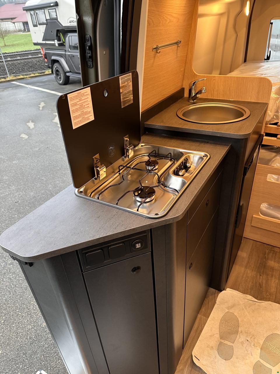 Sunlight Cliff 590 4x4