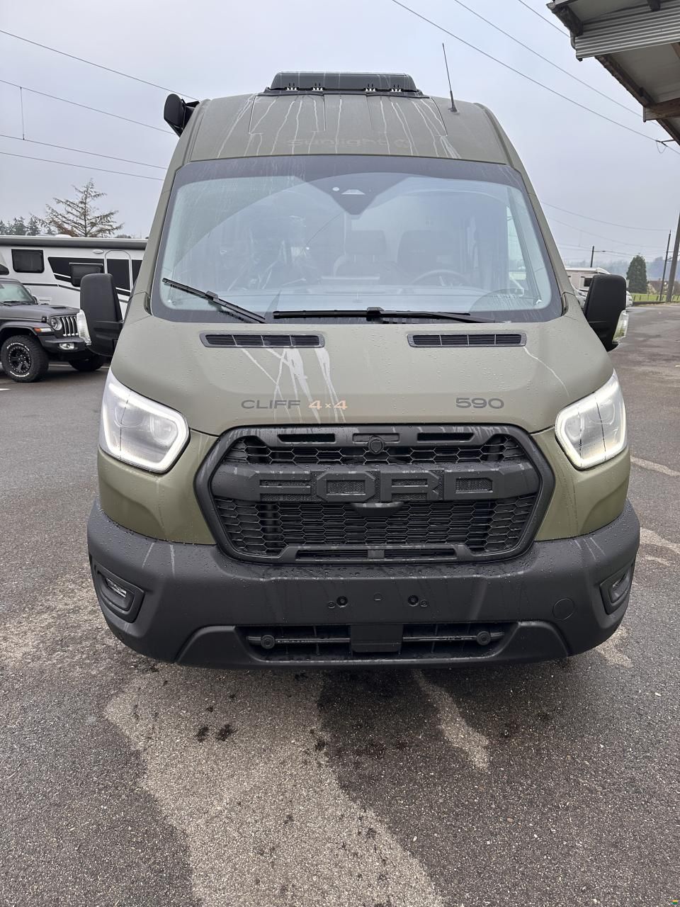 Sunlight Cliff 590 4x4