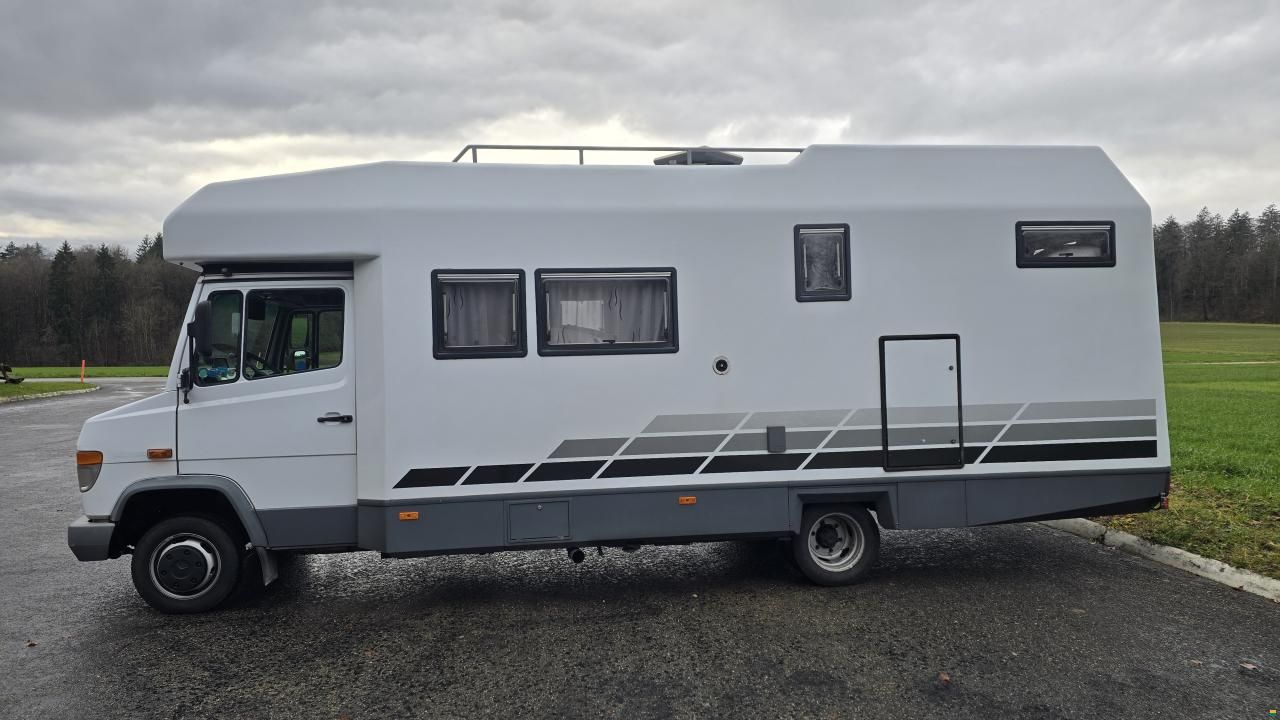 Mercedes Vario 512