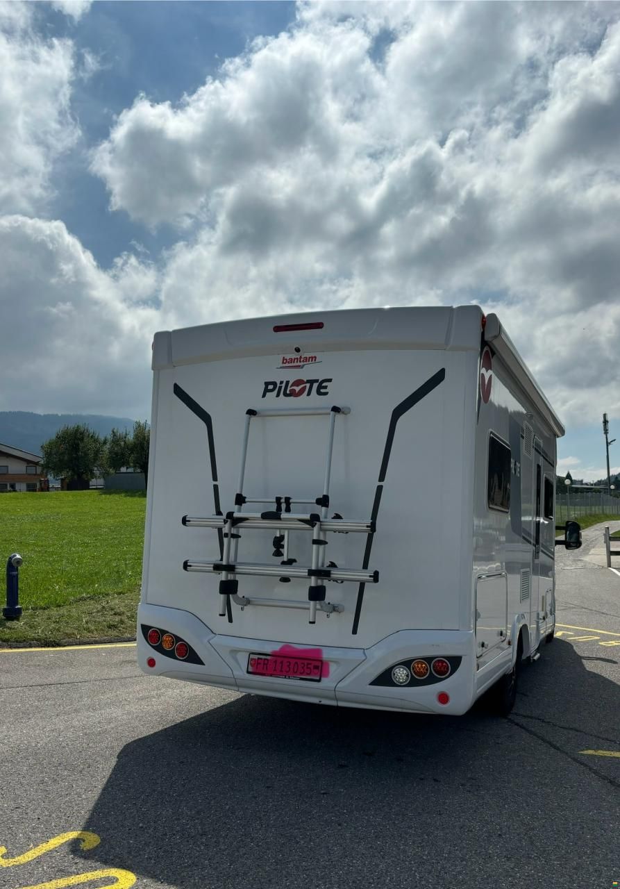 Pilote Essentiel P726