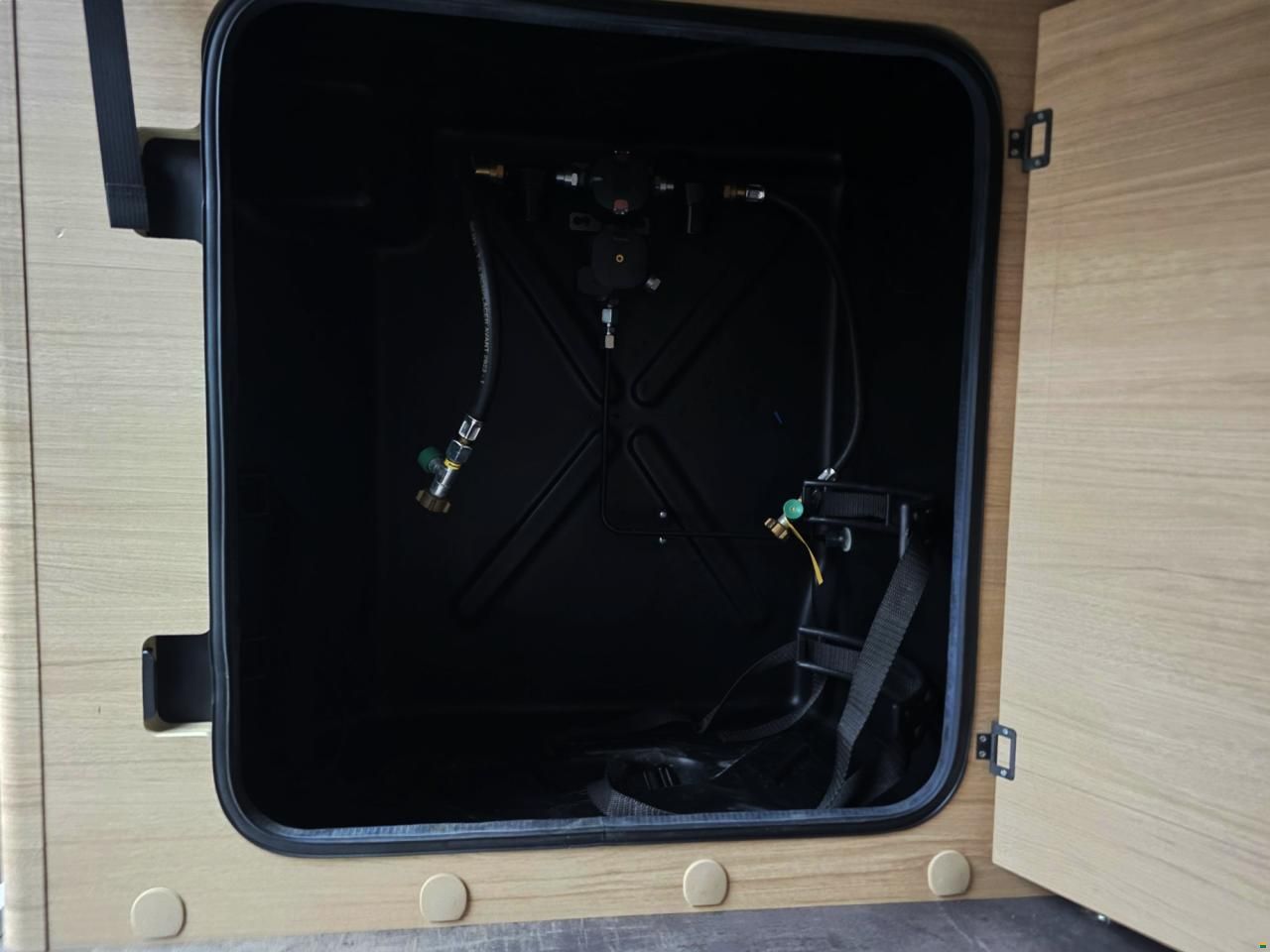 P&ouml;ssl 30 TRENTA 640 2.3 MAXI 140 MJ