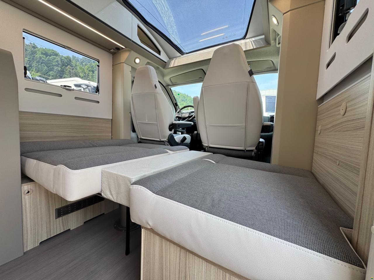 Adria Compact DL 60 Y Selection