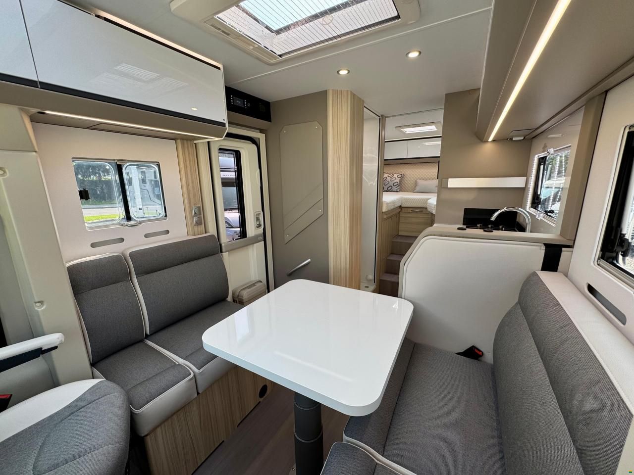 Adria Compact DL 60 Y Selection