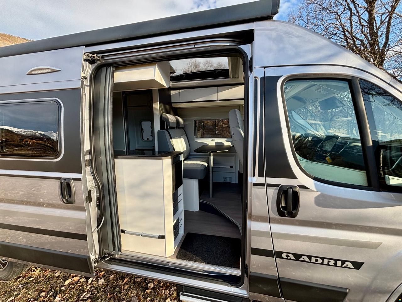 Adria Twin supr&ecirc;me 600SX