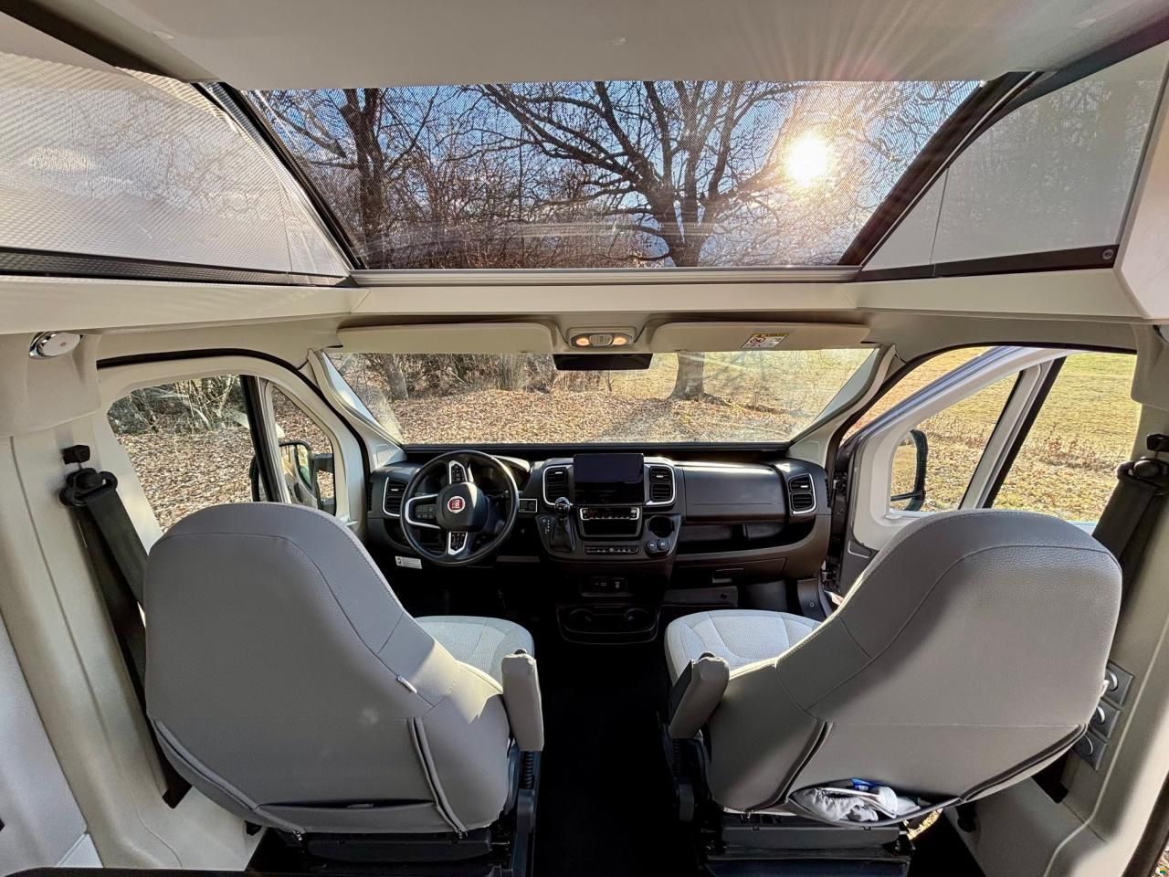 Adria Twin supr&ecirc;me 600SX