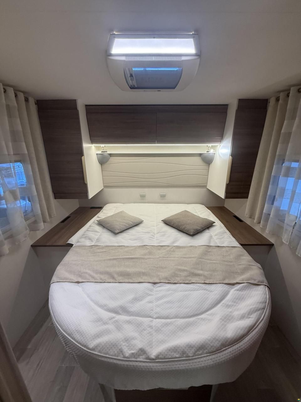 Pilote Sonstige P 726 Essentiel