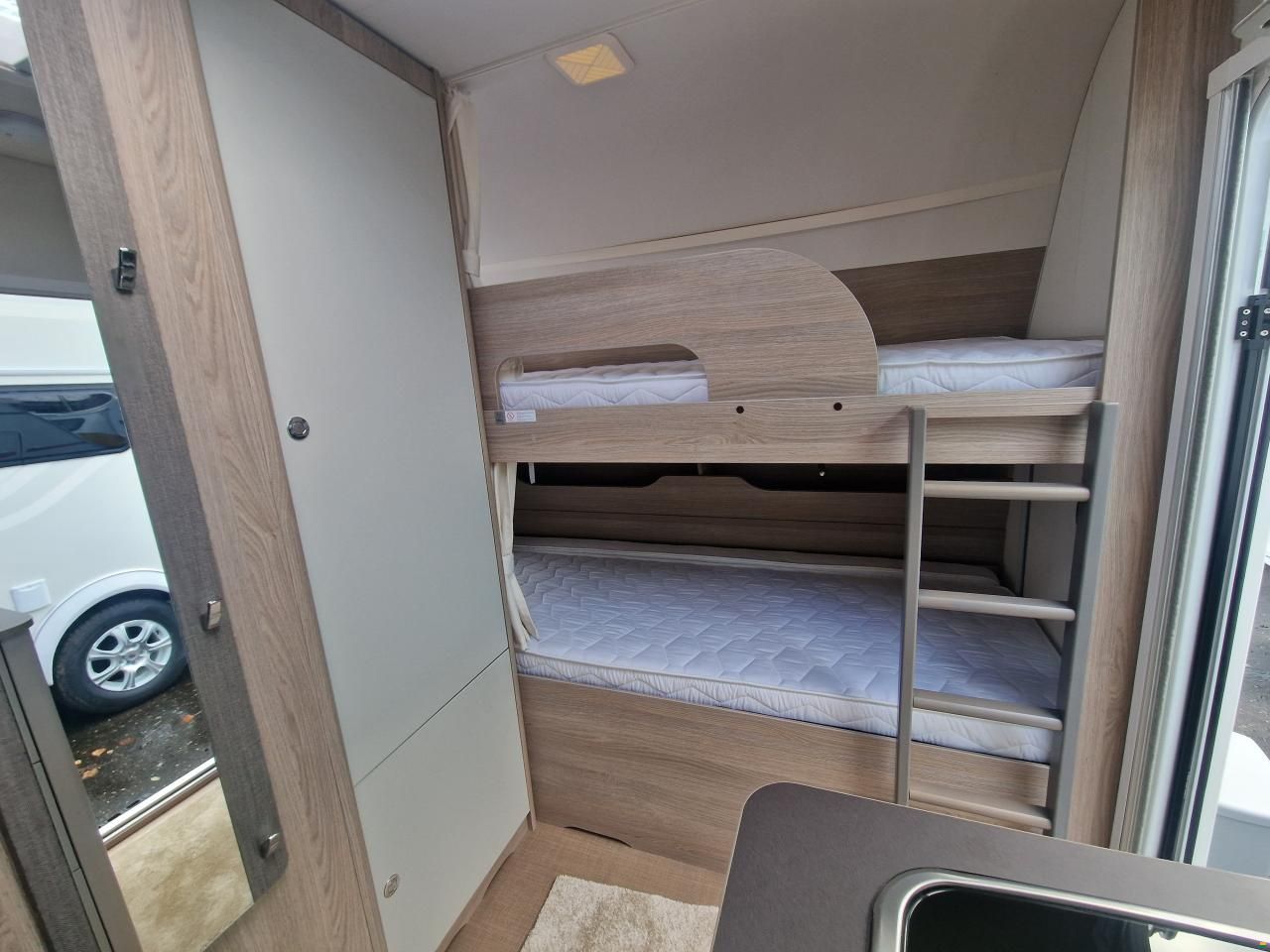 B&uuml;rstner Premio Plus 440 TK