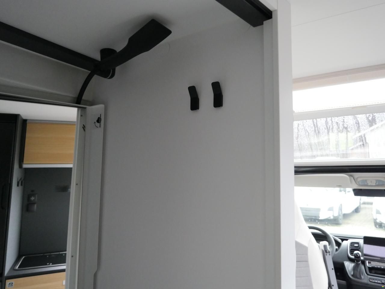 Adria Twin 640 SGX 60 Y