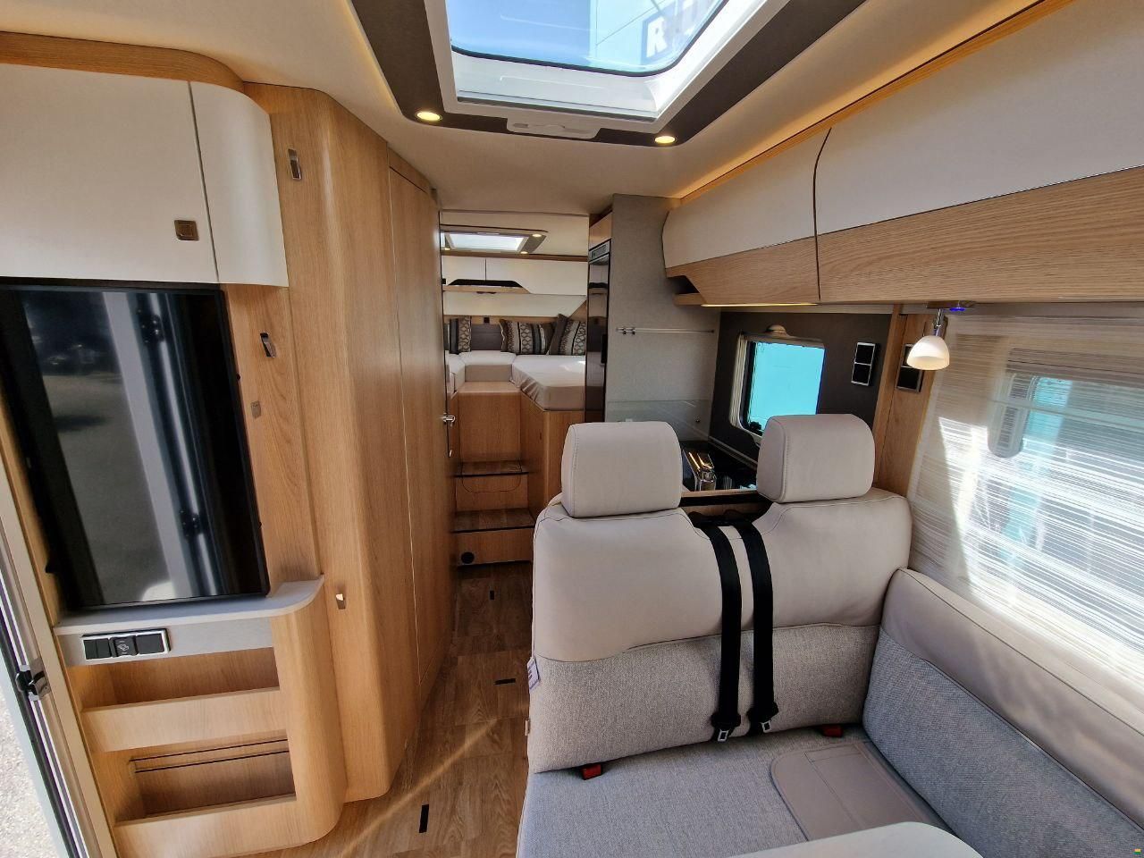 Hymer BMCT 600 White Line