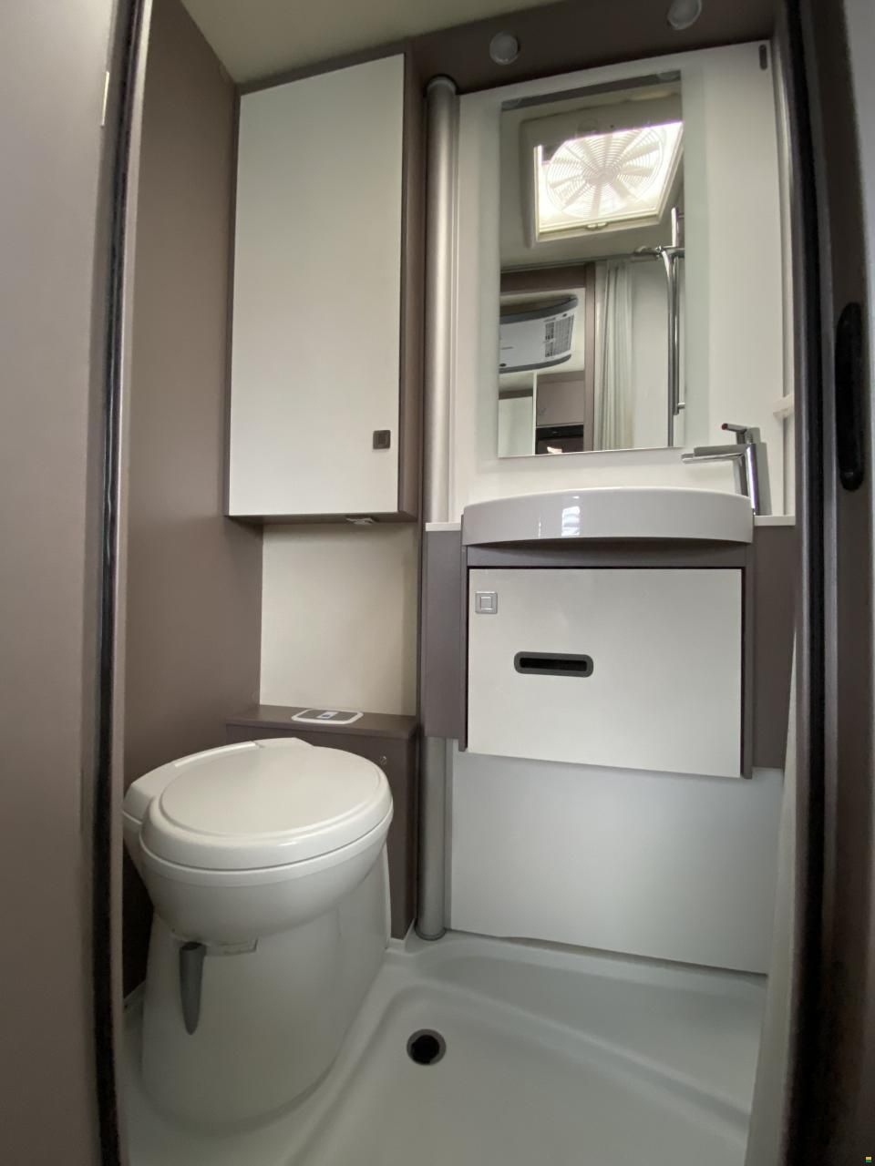 B&uuml;rstner Harmony TD 690G