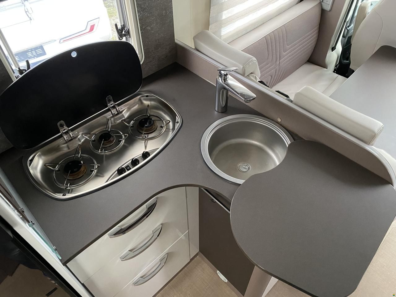 B&uuml;rstner Harmony TD 690G