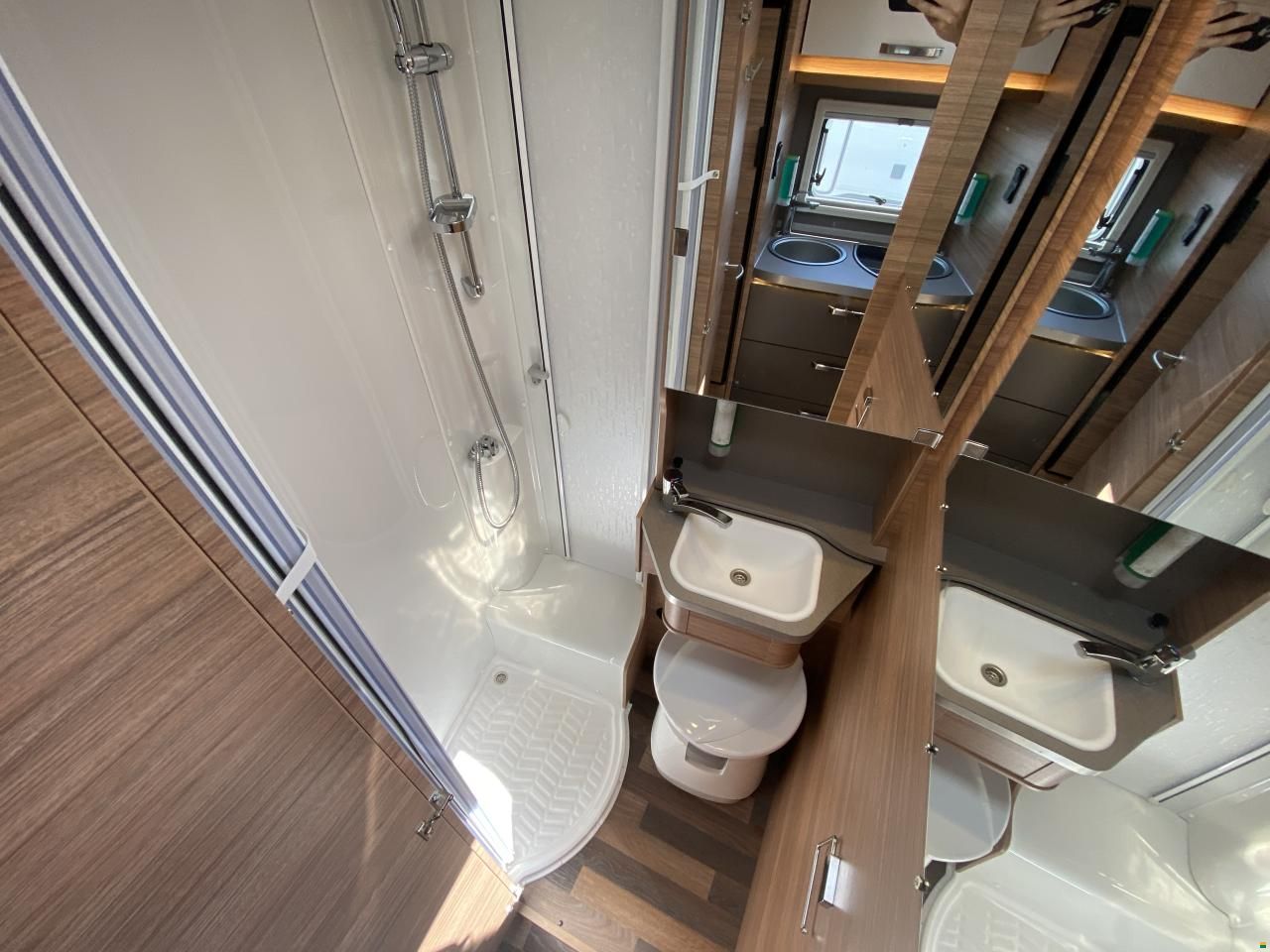 Weinsberg CaraCompact MB 640 MEG EDITION