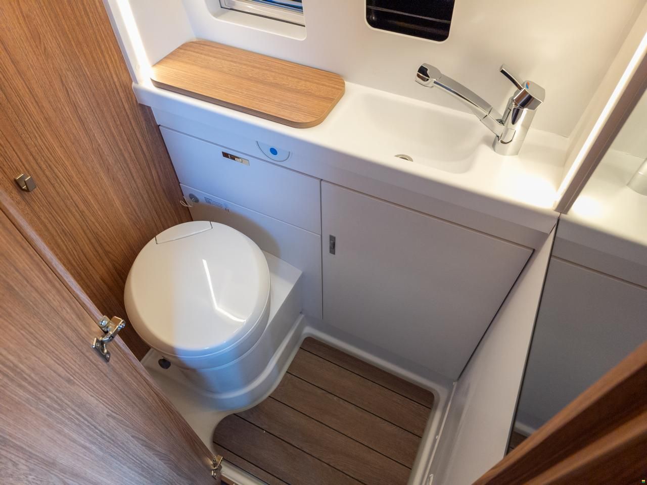 Weinsberg CaraBus 600 MQ [Fire] Edition / AD