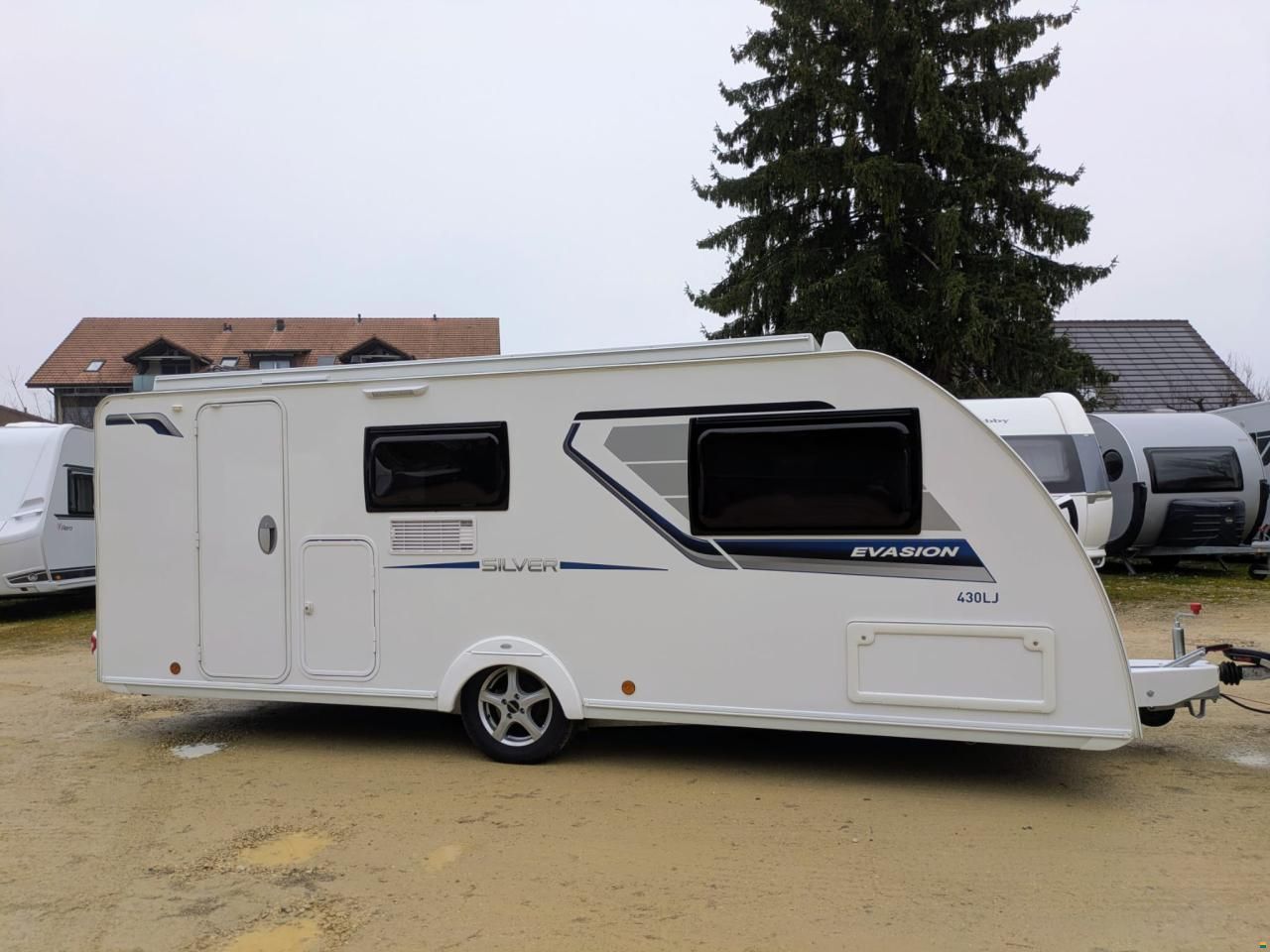 Silver Evasion 430 LJ