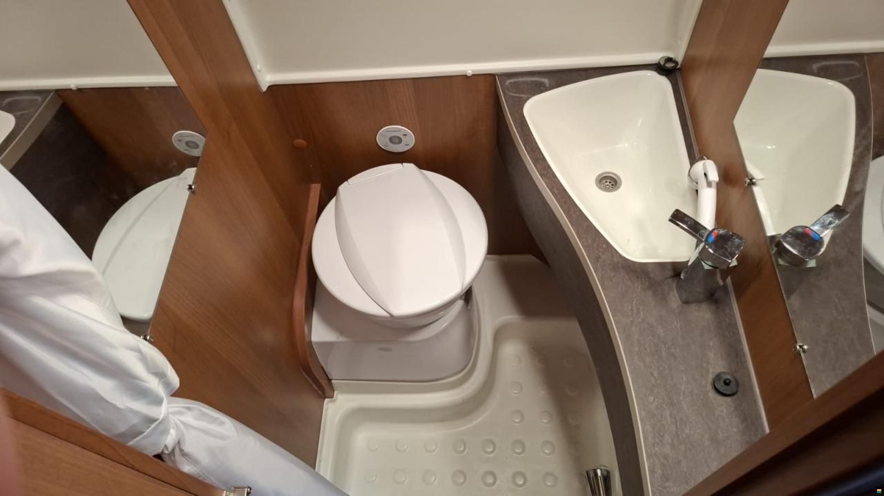 Knaus Van Tourer 600 Automat POP-UP