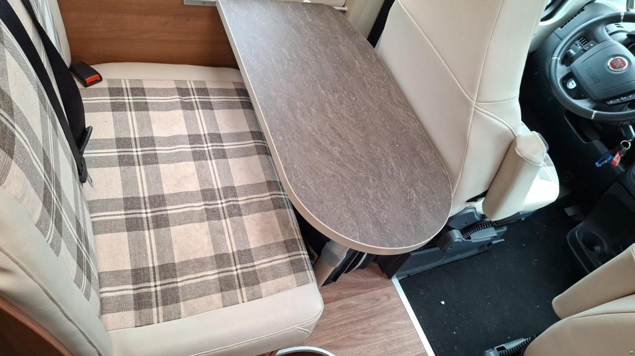 Knaus Van Tourer 600 Automat POP-UP