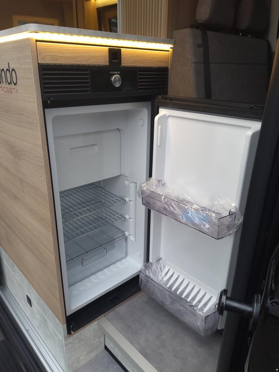 Robeta Womondo Pegasus Mercedes Sprinter Pro