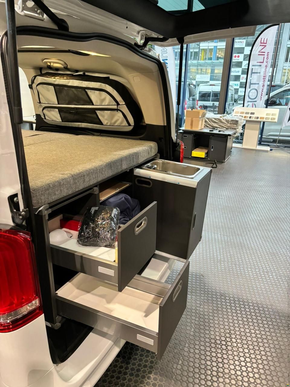 P&ouml;ssl Vanstar 119 CDI