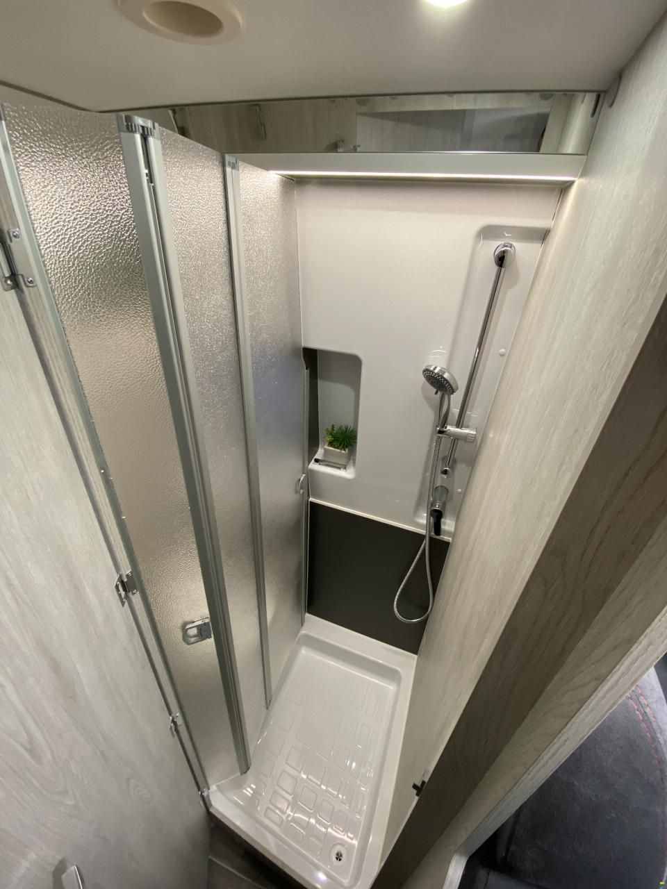 Roller Team Livingstone 2 Sport, Fiat 140PS Automat