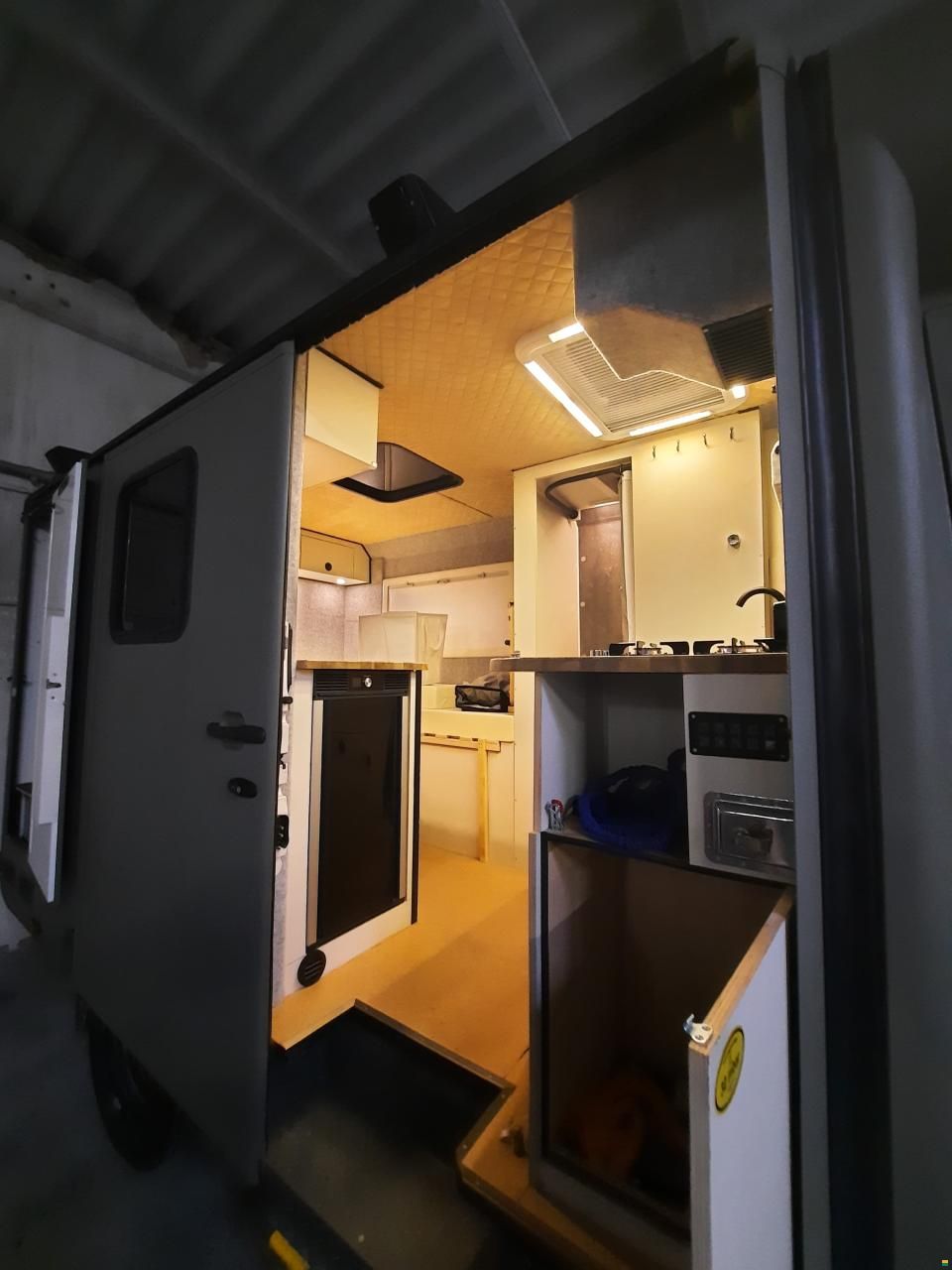 Mercedes Benz Sprinter 518 CDI 4x4 5t