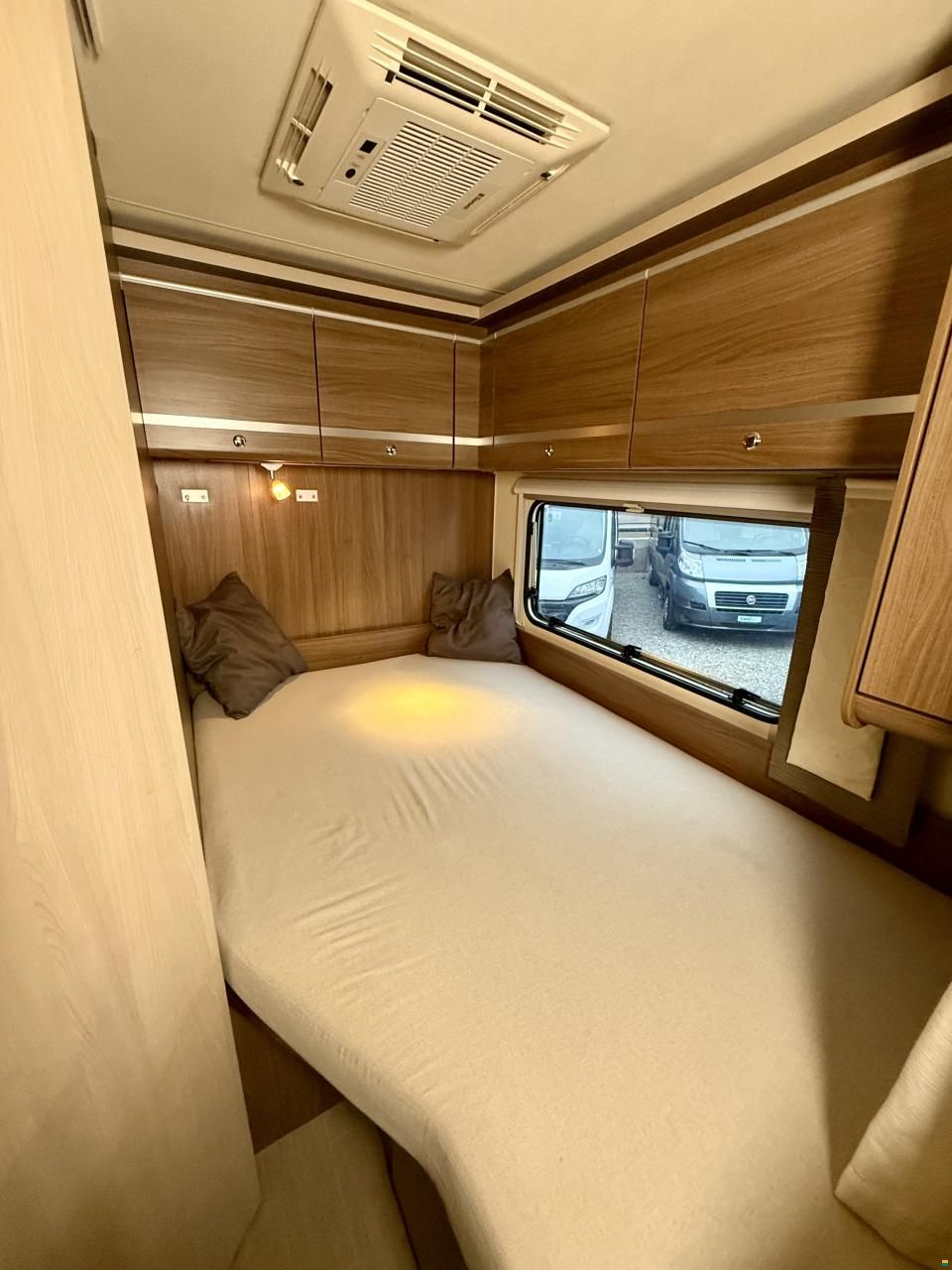 B&uuml;rstner Argos A650 - CompactFamily Edition