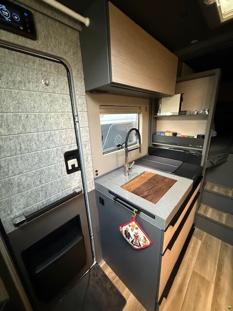 Niesmann-Bischoff iSmove 6.9  E