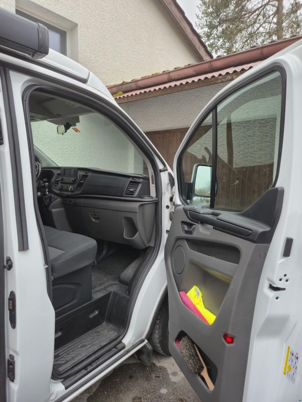 Ford Transit C Van 300 L2 2.0 TDC