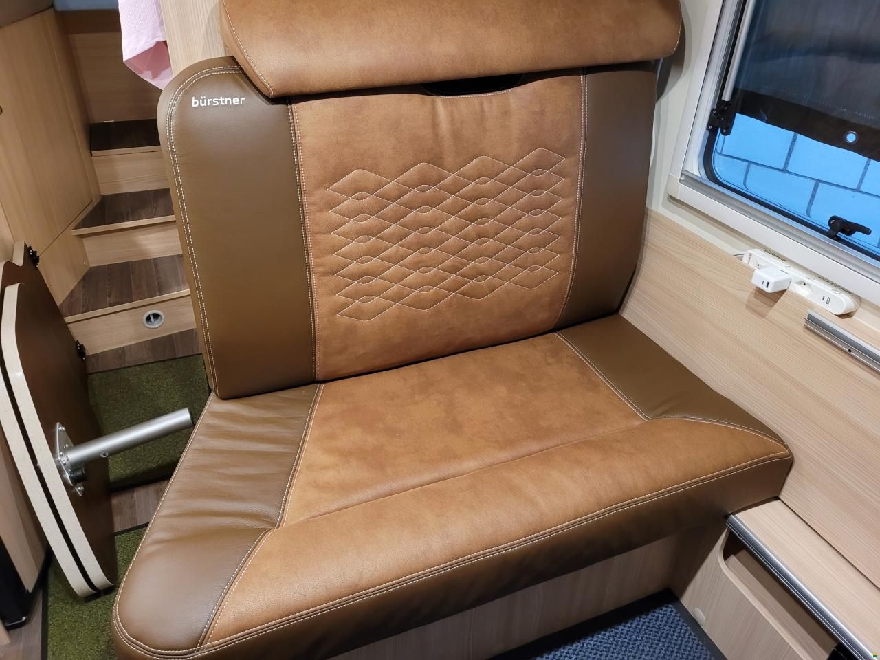 B&uuml;rstner Travel Van T 620 G