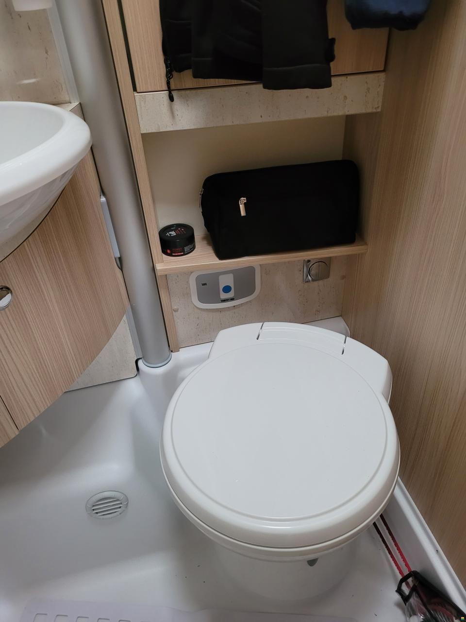 B&uuml;rstner Travel Van T 620 G