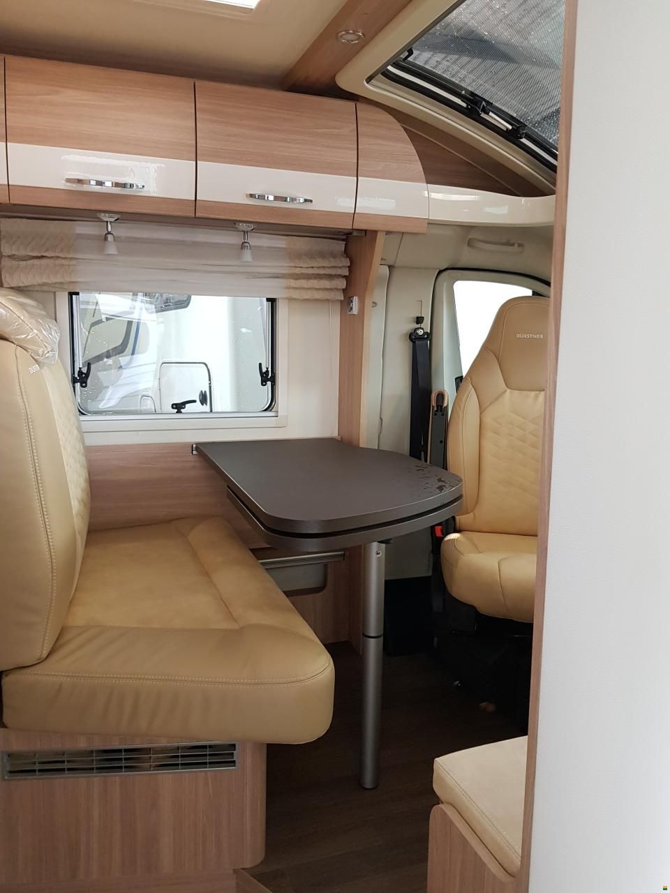 B&uuml;rstner Travel Van T 620 G