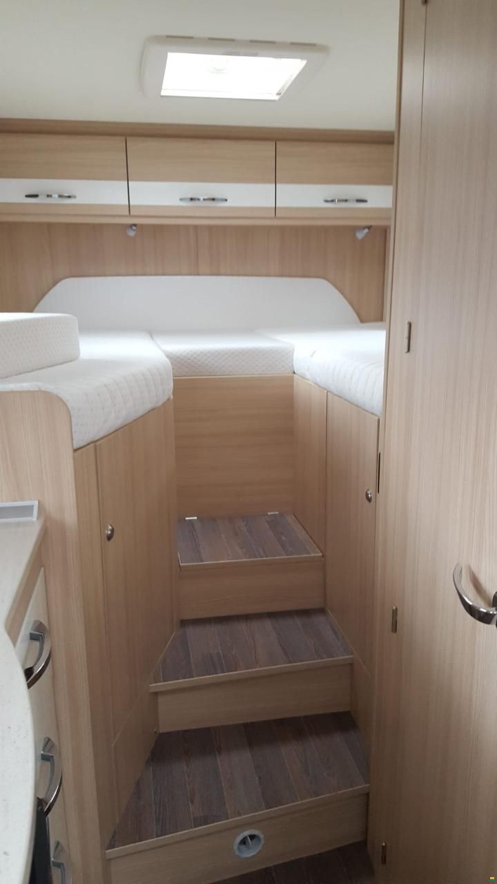 B&uuml;rstner Travel Van T 620 G