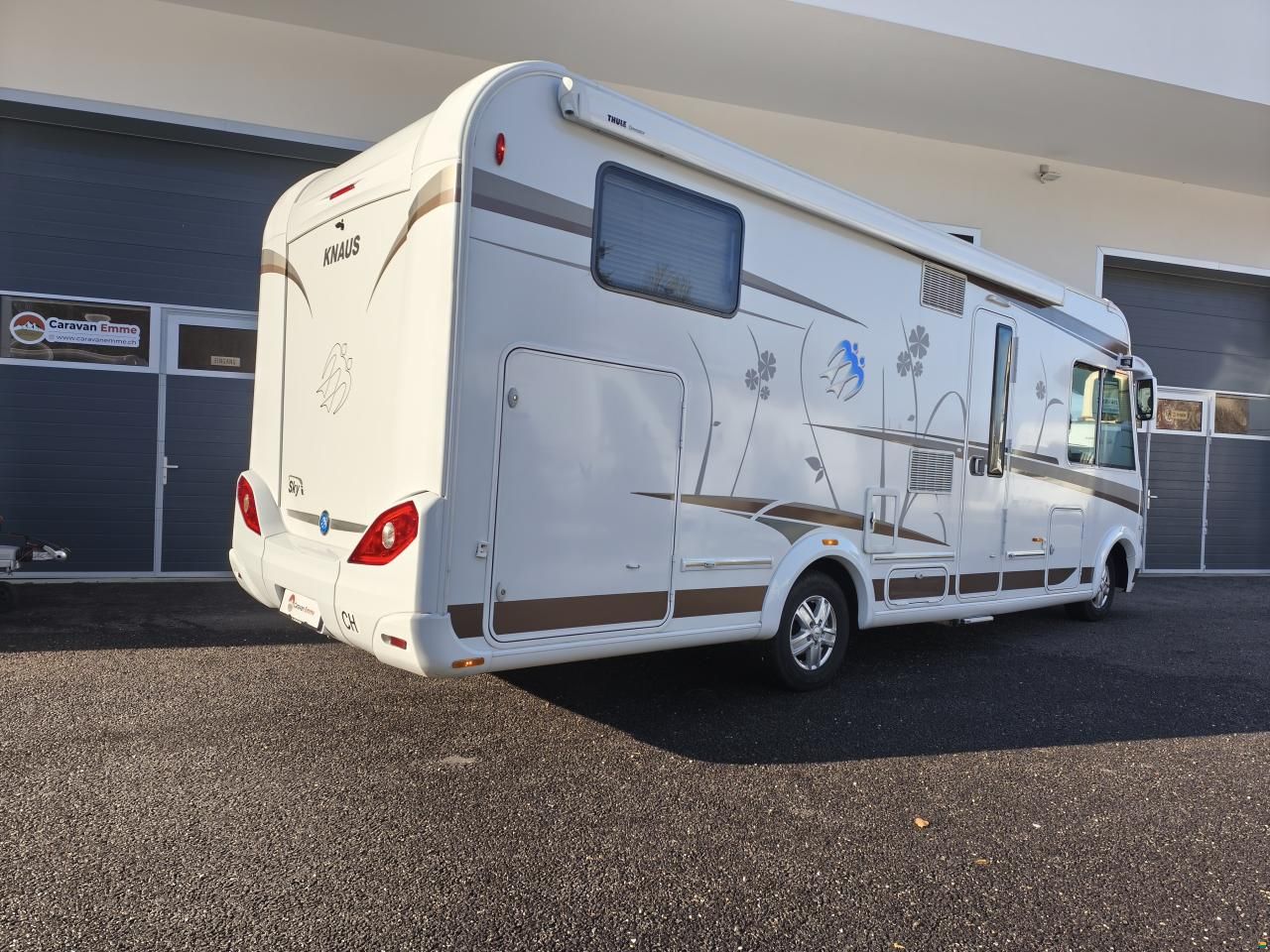 Knaus Sky I 740 LEG mit Einzelbett, Hubbett!