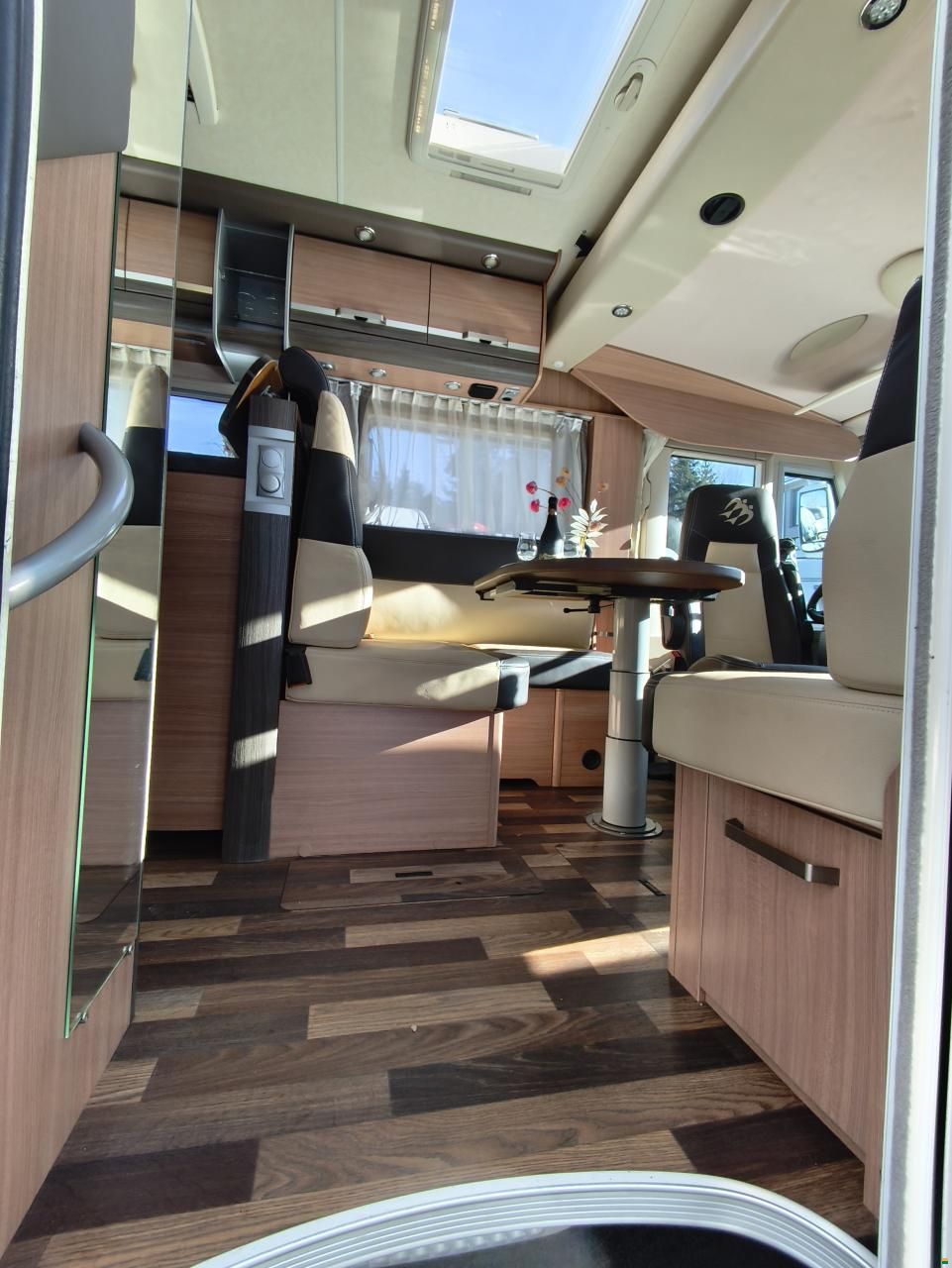 Knaus Sky I 740 LEG mit Einzelbett, Hubbett!