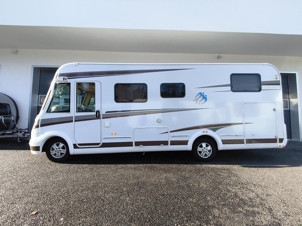 Knaus Sky I 740 LEG mit Einzelbett, Hubbett!