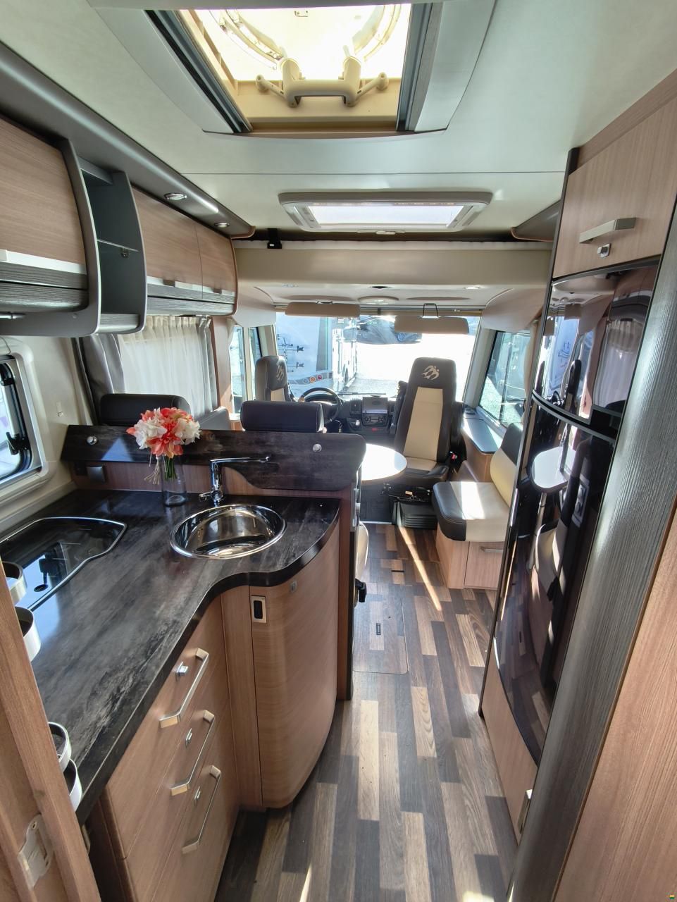 Knaus Sky I 740 LEG mit Einzelbett, Hubbett!