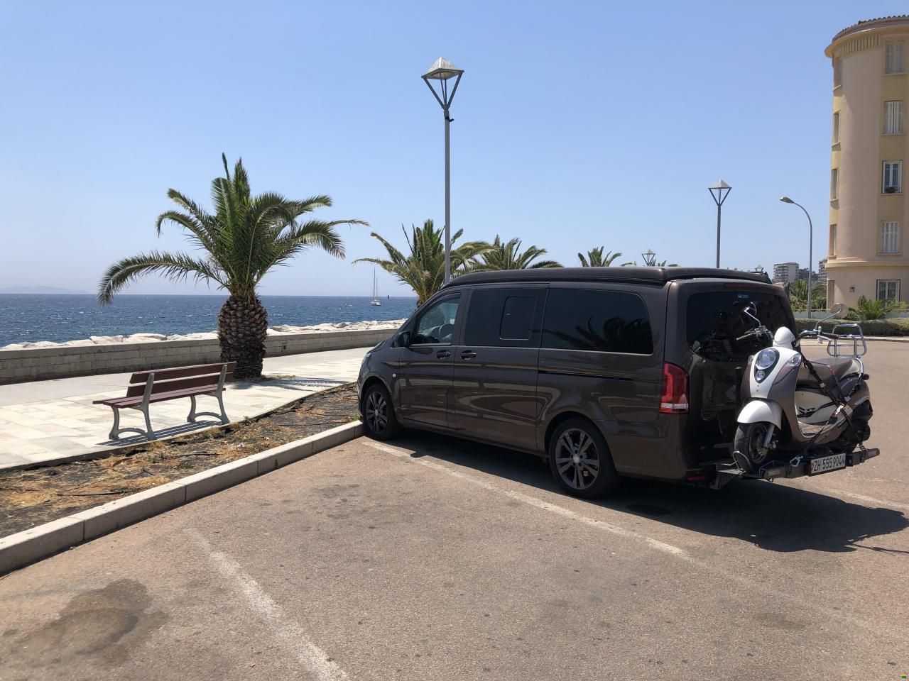 Mercedes Benz Aktivity