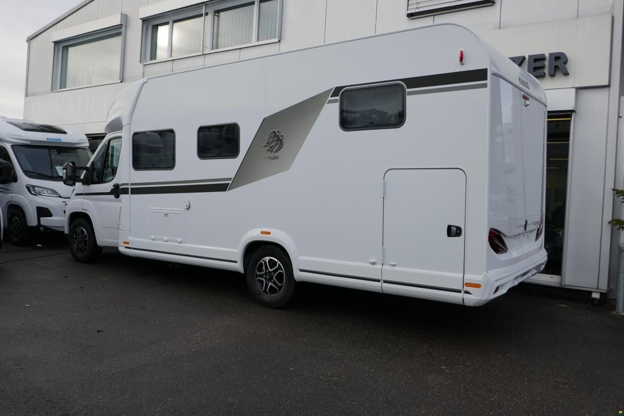 Knaus Live Wave 700 MEG Platinum Selection
