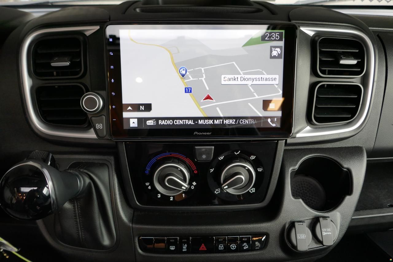 Knaus SKY TI 650 MEG