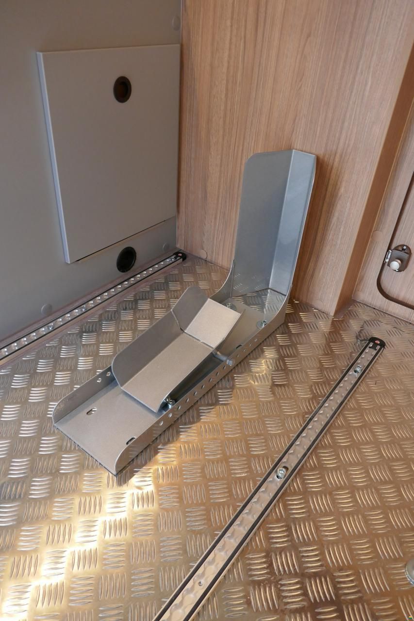 Weinsberg CaraBus 630 MEG OUTLAW Edition FIRE