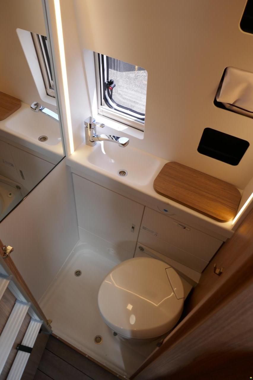 Weinsberg CaraBus 630 MEG OUTLAW Edition FIRE