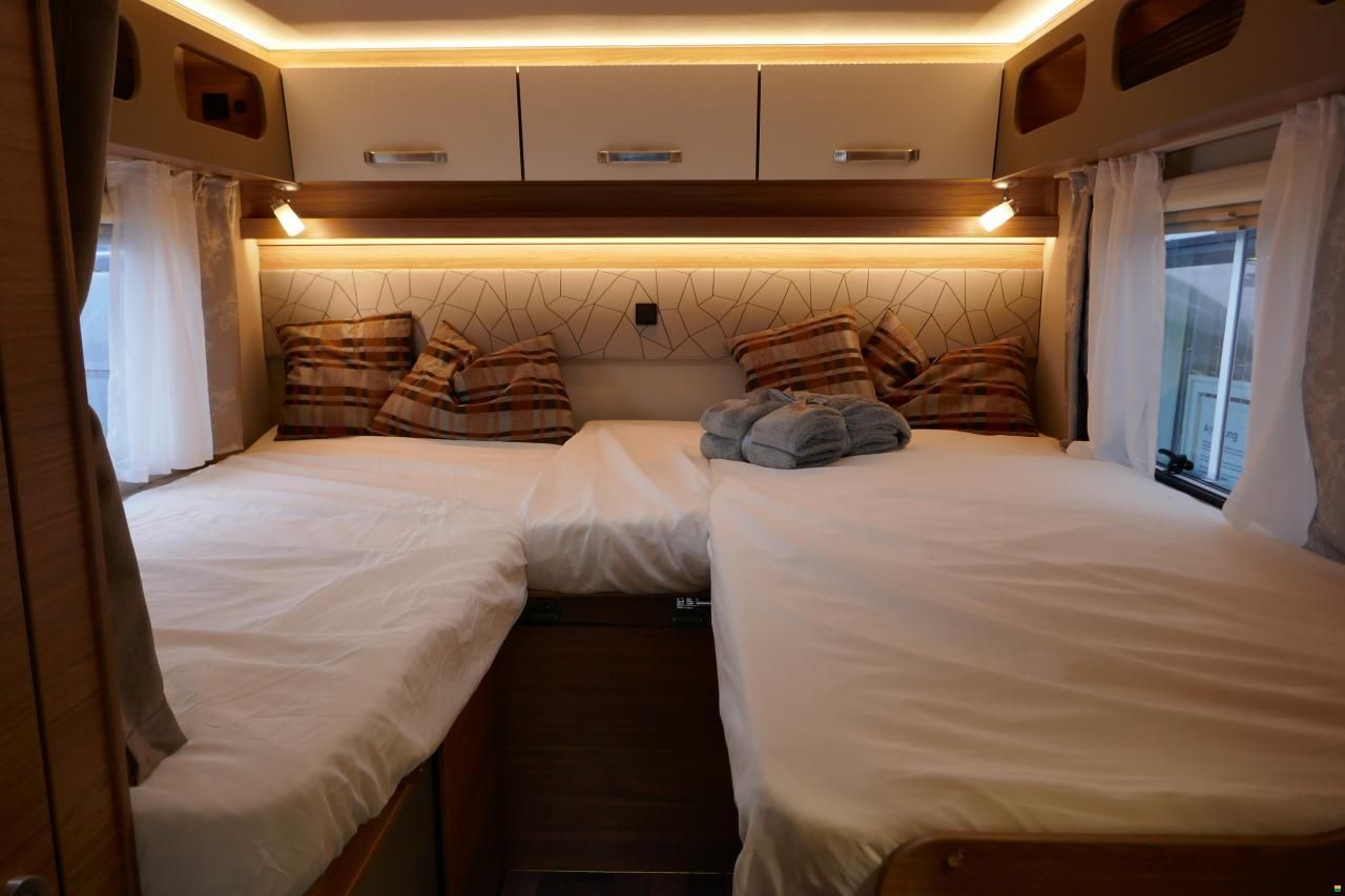 Weinsberg CaraSuite 700 MEG