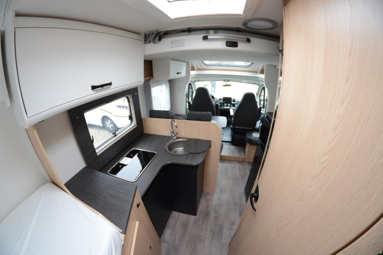 Sunlight Adventure T 67S