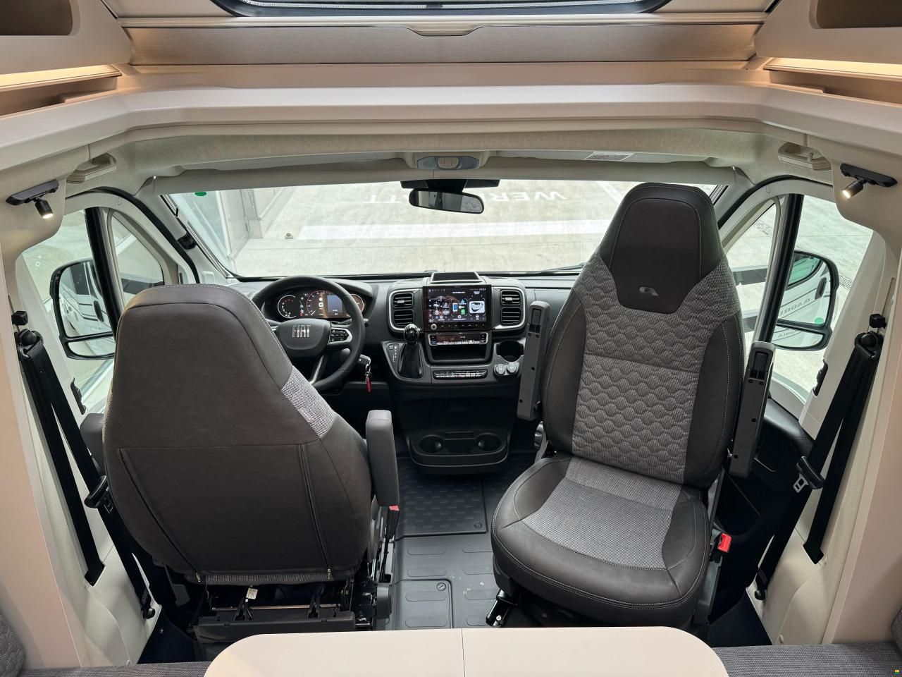 Adria Coral Axess 650 DL