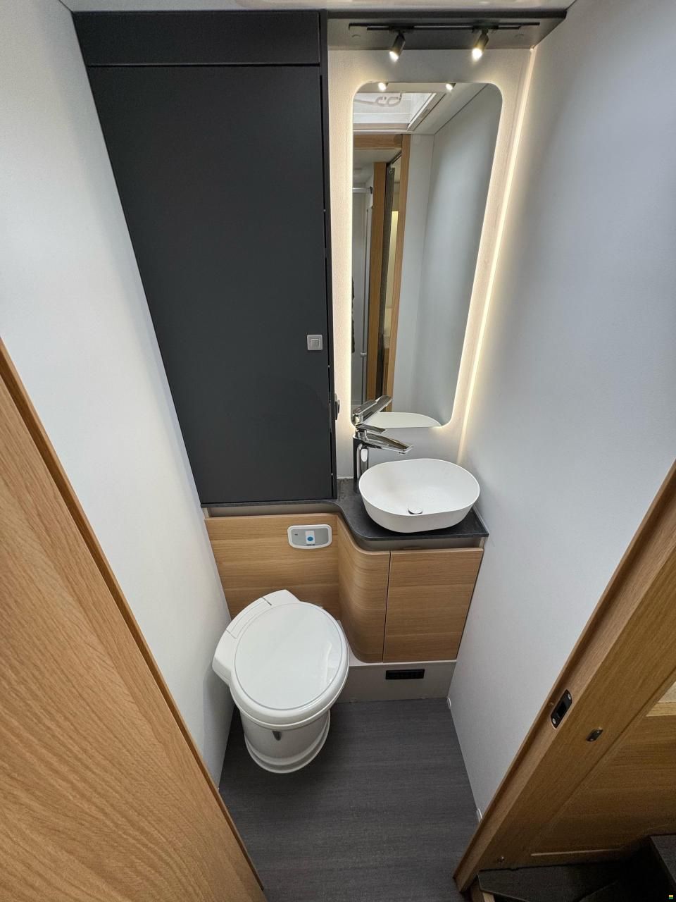 Adria Coral Axess 650 DL