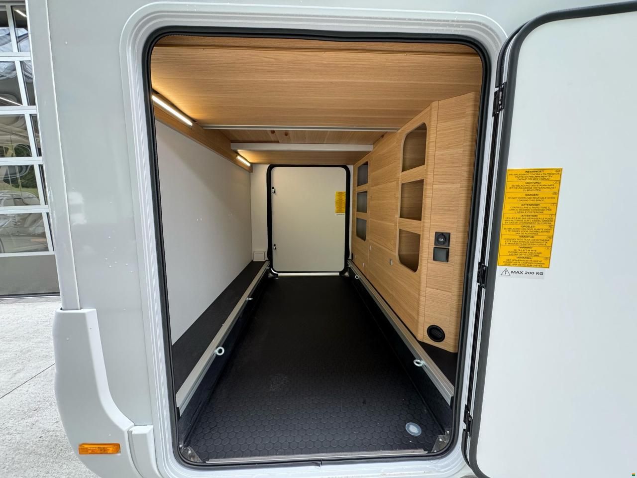 Adria Coral Axess 650 DL