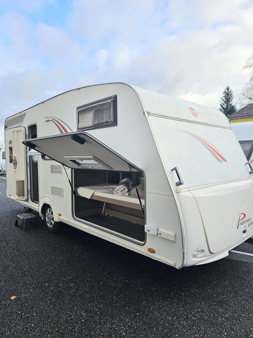 Bürstner Premio Plus 510tk mit Hubbett!