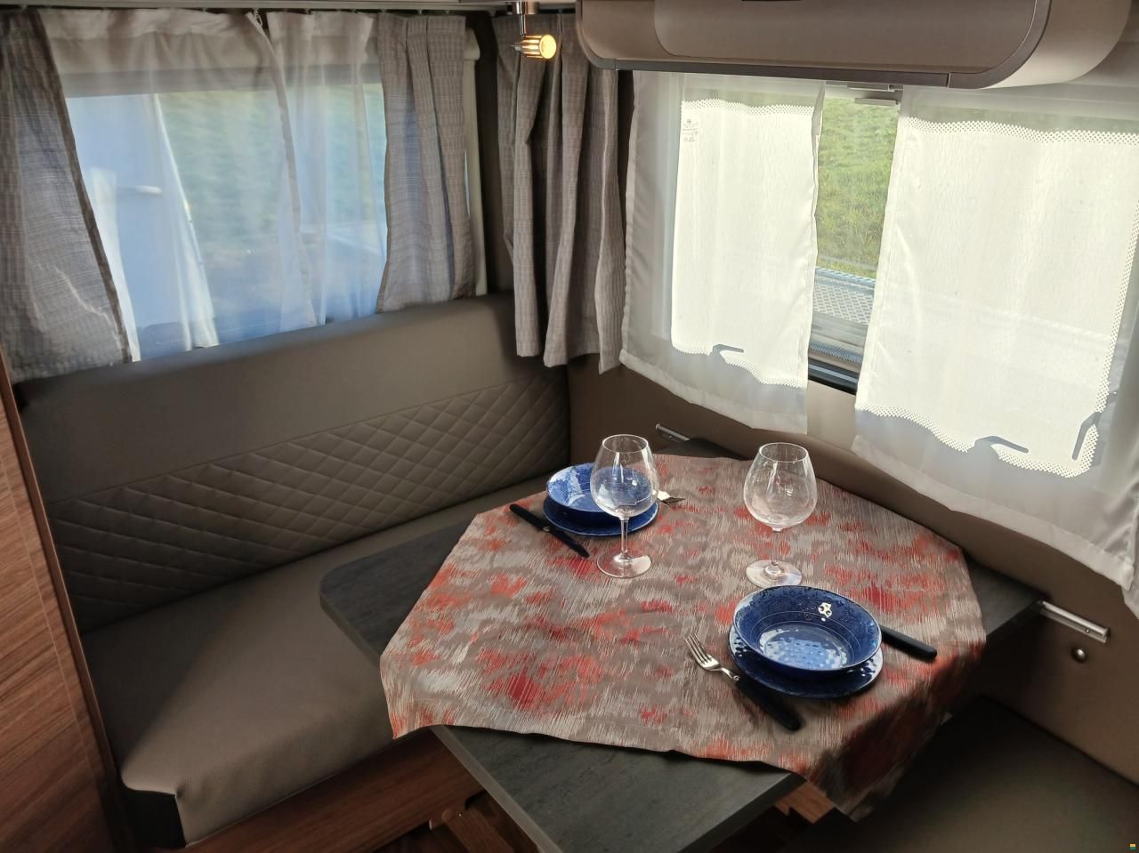 Weinsberg CaraOne 390 Hot Edition