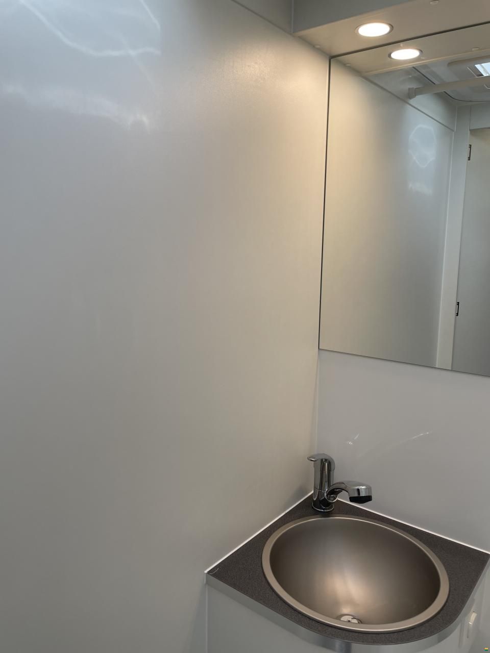 Woelcke Autark Runner R8