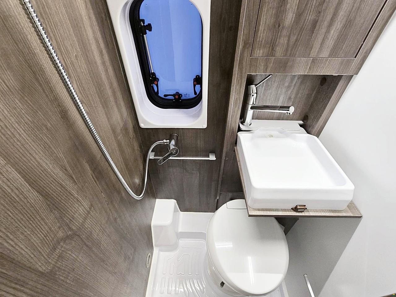 Benimar BENIVAN 540 B 100 2.2 9G-AUTOMAT MJ